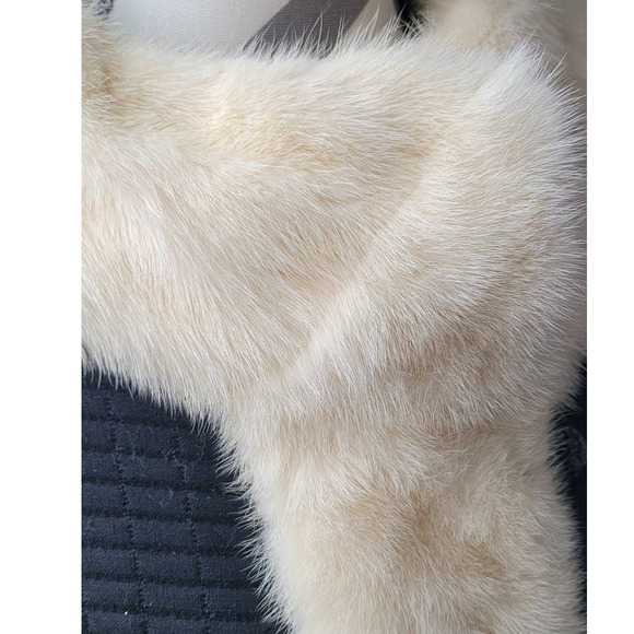 Vintage Genuine Fur Trimmed Union Made Women's Coat - Picture 4 of 5